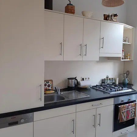 Апартаменти Charmantes, Helles City-apartment - Nahe Hafen, Schloss & Altstadt