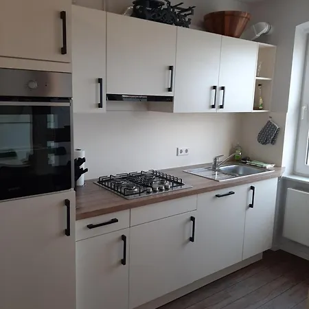 Апартаменти Charmantes, Helles City-apartment - Nahe Hafen, Schloss & Altstadt Шверін